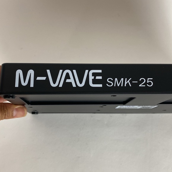 M-VAVE SMK-25 Black 25 Key MIDI Keyboard Controller with RGB Backlit Drum Pads P - Picture 6 of 7